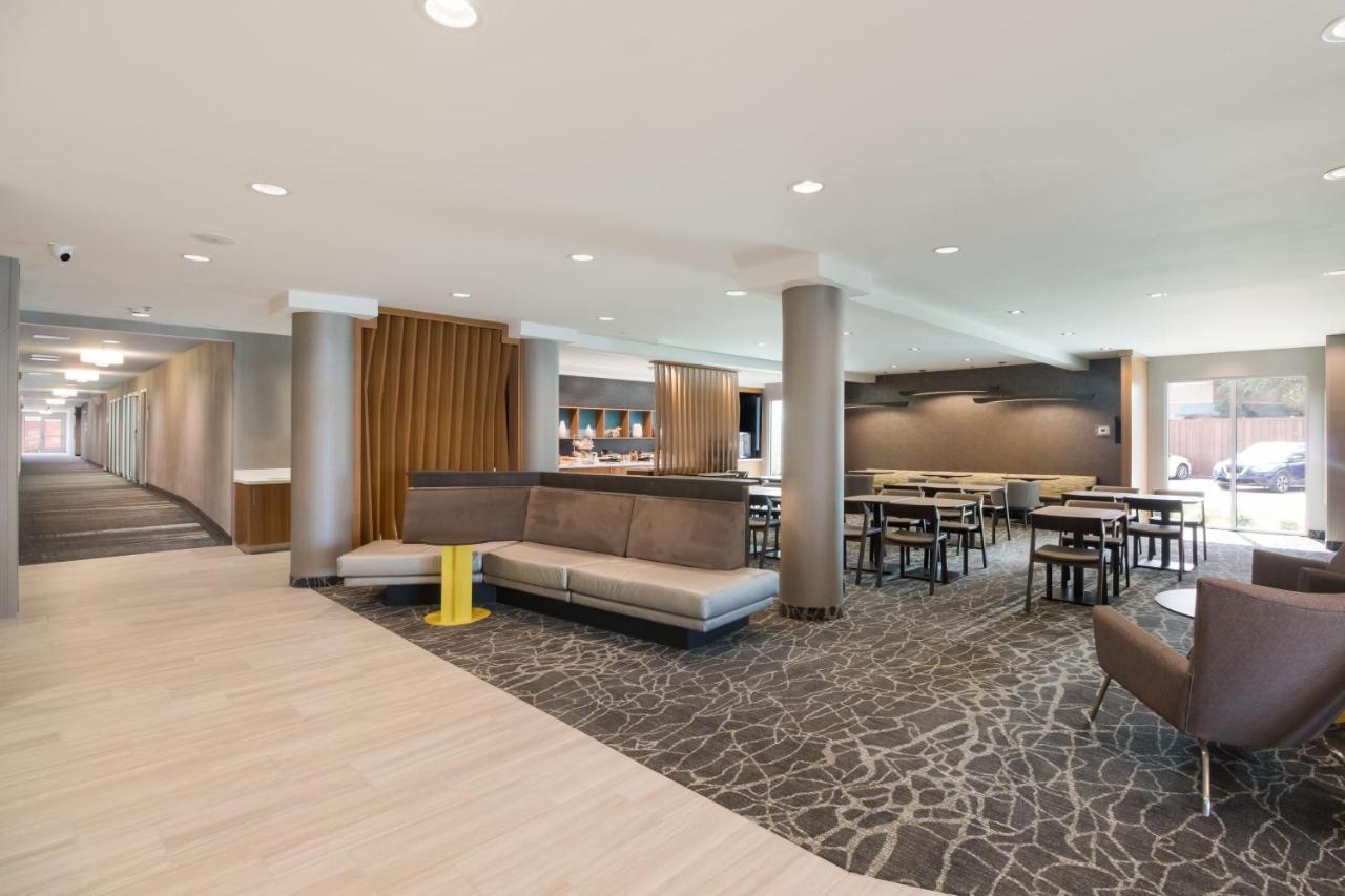 Springhill Suites By Marriott Dallas Nw Highway At Stemmons / I-35East Экстерьер фото