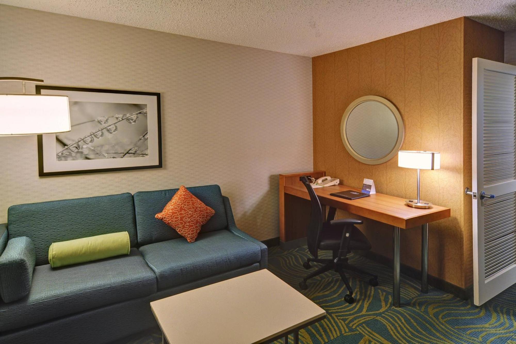 Springhill Suites By Marriott Dallas Nw Highway At Stemmons / I-35East Экстерьер фото